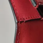 Valentino Garavani Lambskin Logo Clutch — фото 26