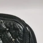 Valentino Garavani Waxed Calfskin Crossbody — фото 18