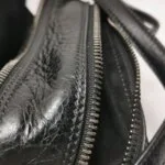 Valentino Garavani Waxed Calfskin Crossbody — фото 19