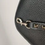 Valentino Garavani Calfskin Shoulder Bag — фото 11
