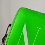 Valentino Garavani Logo Belt Bag — фото 16