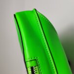 Valentino Garavani Logo Belt Bag — фото 22