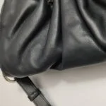 Valentino Garavani Calfskin Crossbody — фото 18