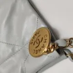 Chanel 22 Bag Logo — фото 16