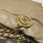 Chanel 22 Bag Logo — фото 13