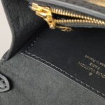 Louis Vuitton LOL Dauphine BB Monogram LV — фото 10