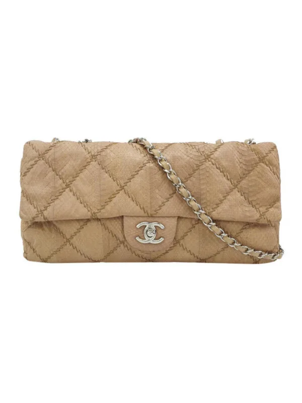 Chanel Flap Bag C — продано