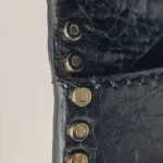 Valentino Garavani Waxed Calfskin Crossbody — фото 25