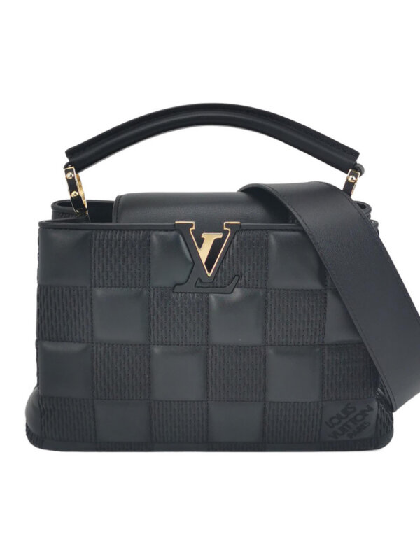 Винтажная сумка Louis Vuitton Capucines BBLV