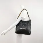 Chanel 22 Bag Logo — фото 2
