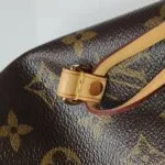 Louis Vuitton Neverfull — фото 13