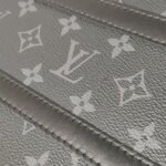 Louis Vuitton Trunk Pouch — фото 13