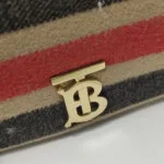 Burberry Lola logo (Бёрберри) — фото 12