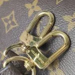 Louis Vuitton Pochette Metis S-lock — фото 13