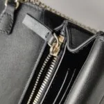 Valentino Garavani Calfskin Crossbody — фото 11