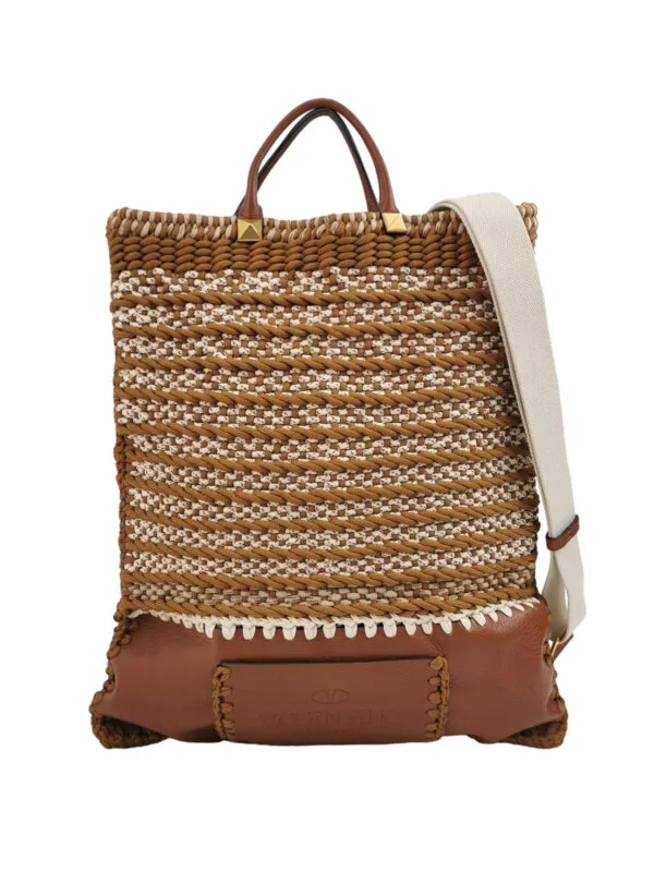 Винтажная сумка Valentino Garavani Woven Calfskin Logo Shoulder Bag