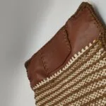 Valentino Garavani Woven Calfskin Logo Shoulder Bag — фото 17