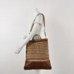 Valentino Garavani Woven Calfskin Logo Shoulder Bag — фото 2