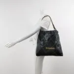 Chanel 22 Bag Logo — фото 2