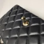 Chanel Classic Flap mini C — фото 11