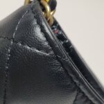 Chanel Quilted Lambskin CC Crossbody — фото 17