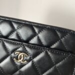 Chanel Quilted Calfskin CC Crossbody (Шанель) — фото 26