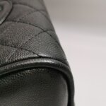 Chanel Quilted Calfskin CC Handbag (Шанель) — фото 16