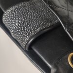 Chanel Quilted Lambskin CC Shoulder Bag (Шанель) — фото 23