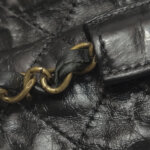 Chanel Quilted Lambskin CC Shoulder Bag (Шанель) — фото 32