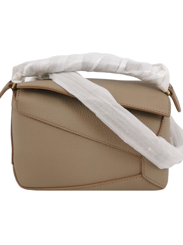 Loewe Puzzle (Лоэве)
