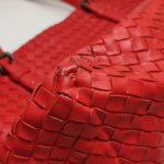 Bottega Veneta Woven Lambskin Shoulder Bag (Боттега Венета) — фото 26