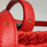 Bottega Veneta Woven Lambskin Shoulder Bag (Боттега Венета) — фото 28