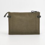 Valentino Garavani Calfskin Logo Clutch — фото 4