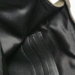 Valentino Garavani Calfskin Logo Clutch — фото 8