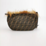 Fendi Calfskin Monogram Shoulder Bag (Фенди) — фото 5