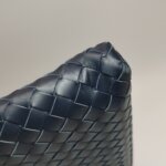 Bottega Veneta Woven Calfskin Crossbody (Боттега Венета) — фото 26