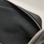 Valentino Garavani Calfskin Logo Crossbody (Валентино) — фото 10