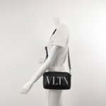 Valentino Garavani Calfskin Logo Crossbody (Валентино) — фото 2