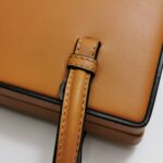 Loewe Postal — фото 24