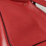 Chloe Calfskin Logo Crossbody — фото 21