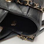 Chanel Quilted Calfskin CC Shoulder Bag — фото 16