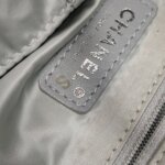 Chanel Quilted CC Shoulder Bag — фото 10