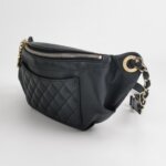 Chanel Quilted Lambskin CC Belt Bag — фото 3