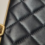Chanel Quilted Lambskin Handbag (Шанель) — фото 7