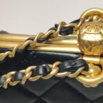 Chanel Quilted Lambskin Handbag (Шанель) — фото 11