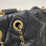 Chanel Quilted Lambskin CC Crossbody — фото 15