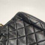 Chanel Quilted Lambskin CC Crossbody — фото 25