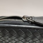 Bottega Veneta Woven Calfskin Handbag — фото 12