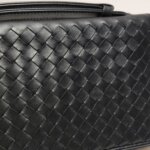 Bottega Veneta Woven Calfskin Handbag — фото 17