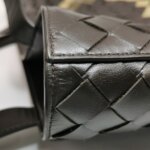 Bottega Veneta Woven Calfskin Shoulder Bag (Боттега Венета) — фото 23